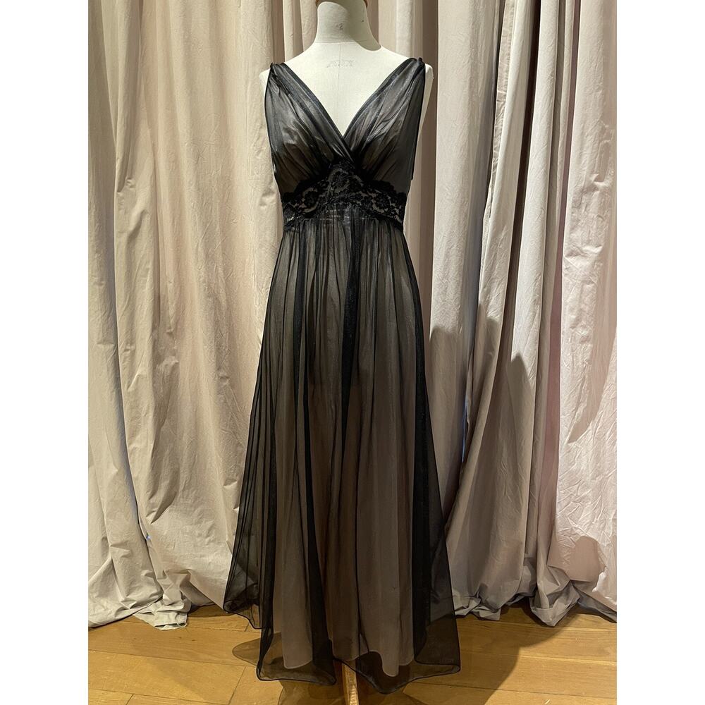 Vintage Vanity Fair Maxi Boudoir Or Festival Gown